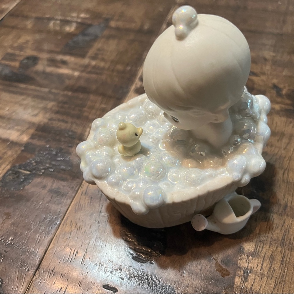 Enesco Precious Moments 'A Tub Full of Love' Figurine